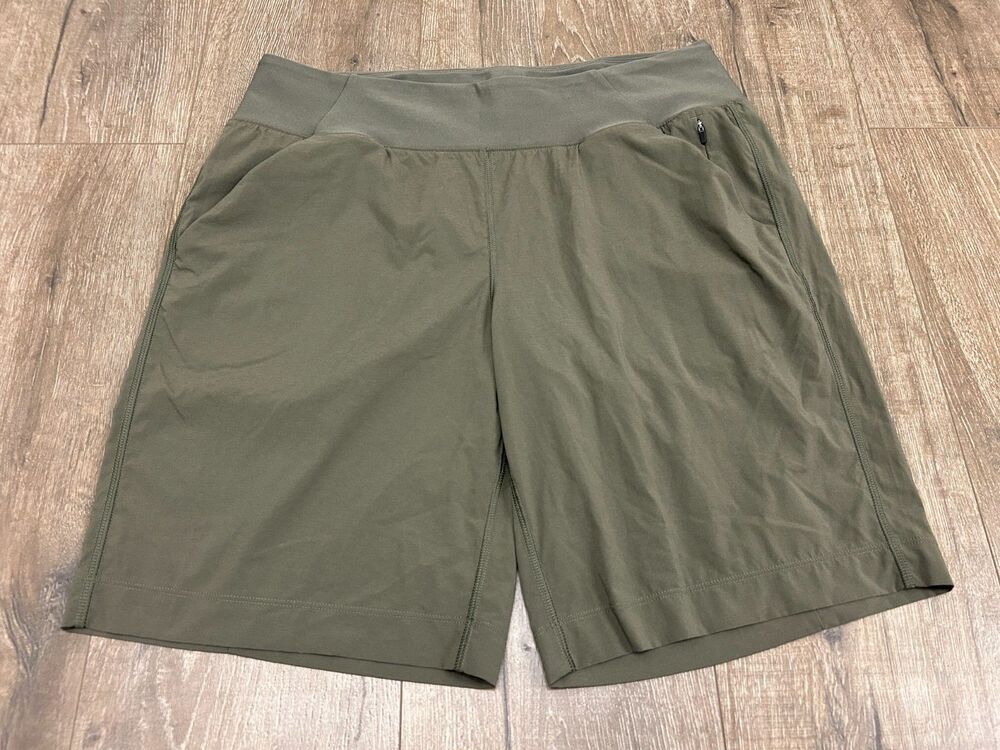 Prana Women's Size Large Green Nylon Pull On Koen 9" Inseam Outerwear Shorts